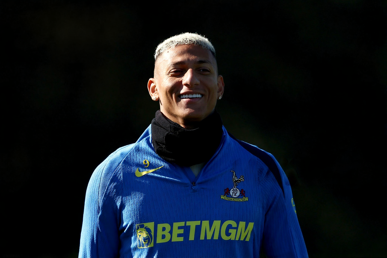 richarlison teeth