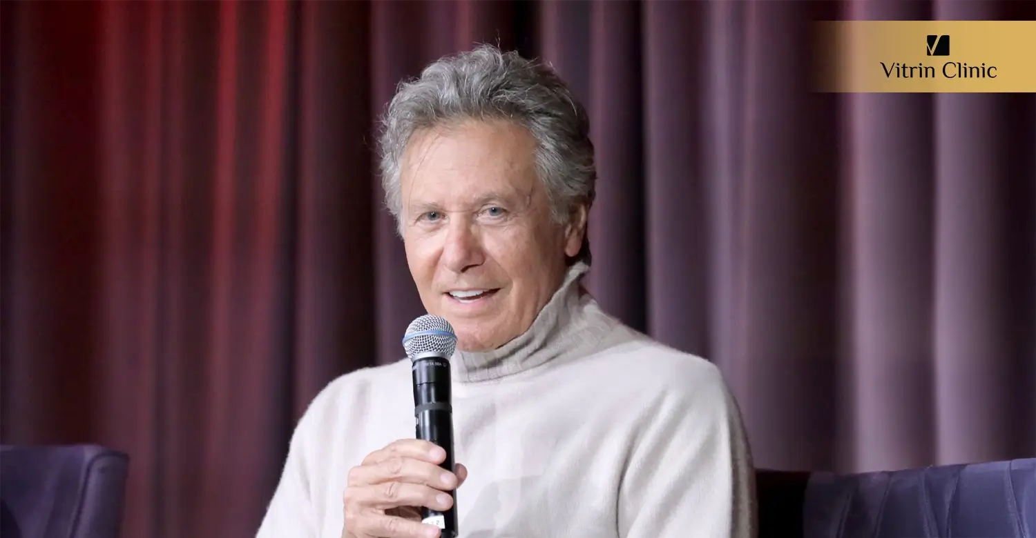 Is Robert Lamm Sporting a Hollywood Smile?