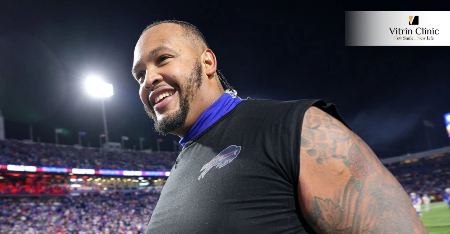Dion Dawkins smile