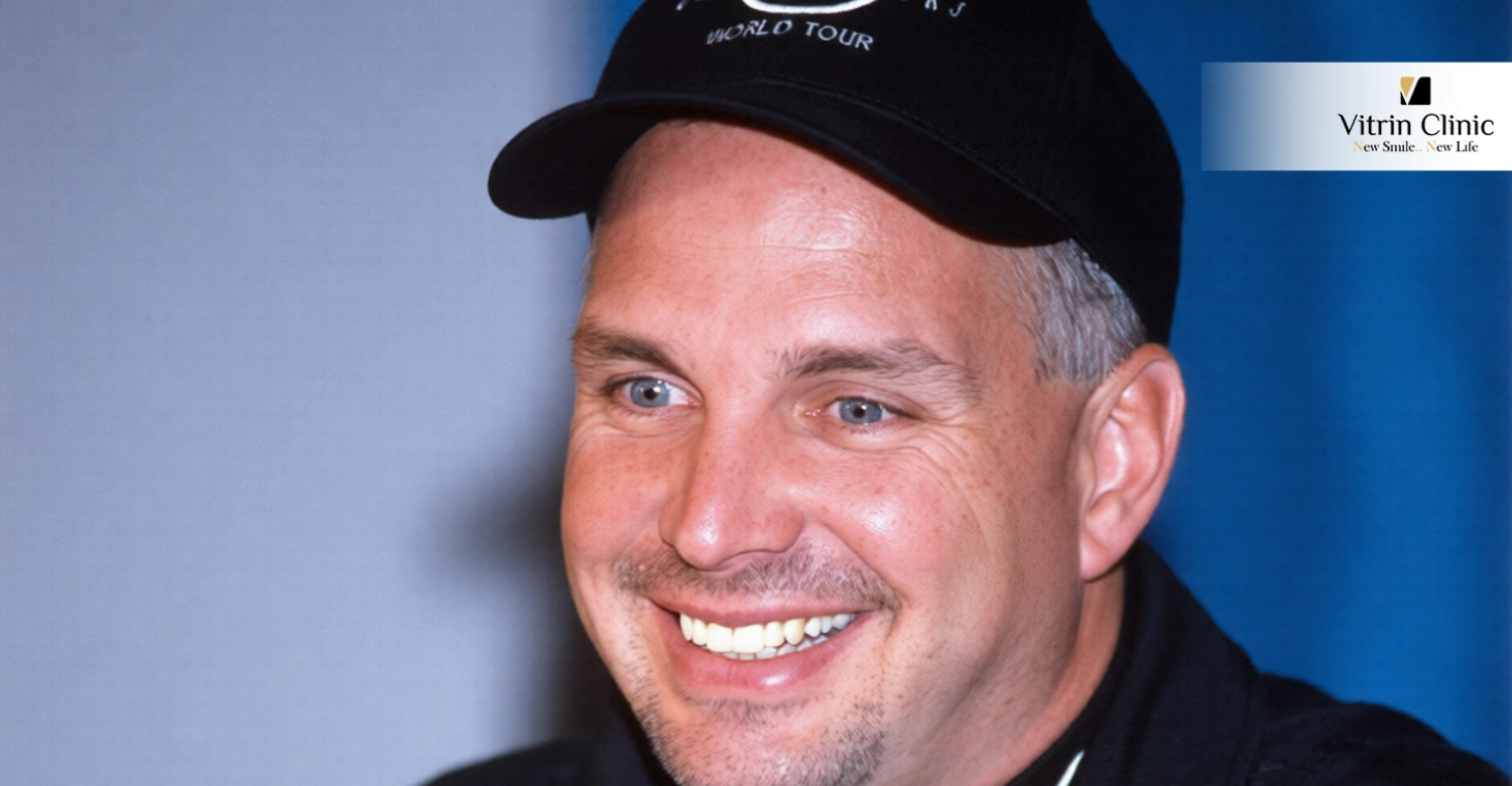 Garth Brooks smile