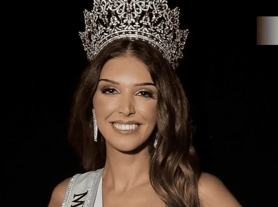 Sorriso de Marina Machete