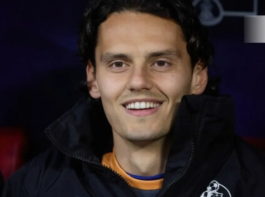 Enes Ünal Gülüşü