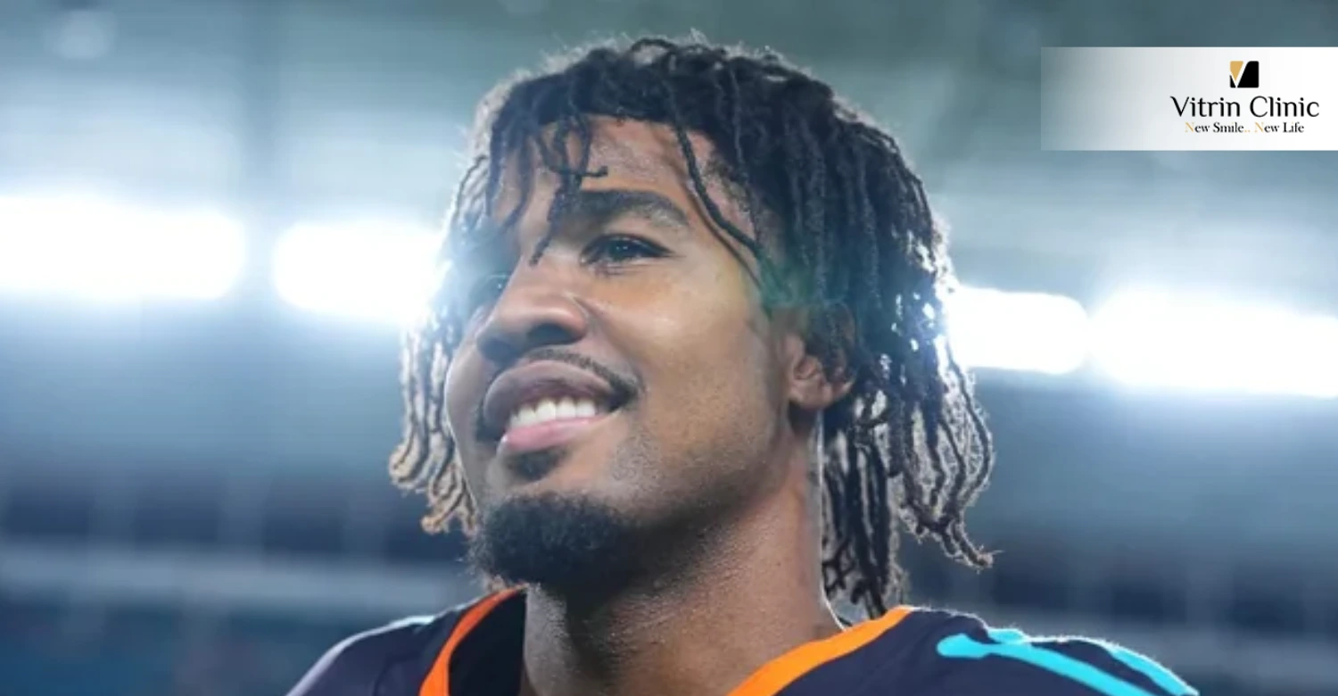 Signification du sourire de Jaylen Waddle et expression émotionnelle