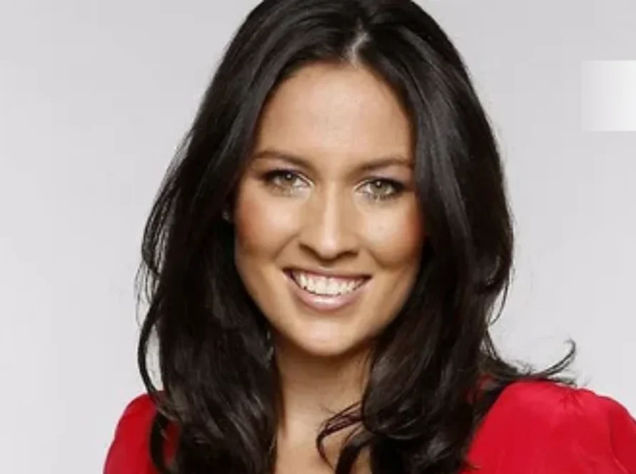 Mel McLaughlin Smile