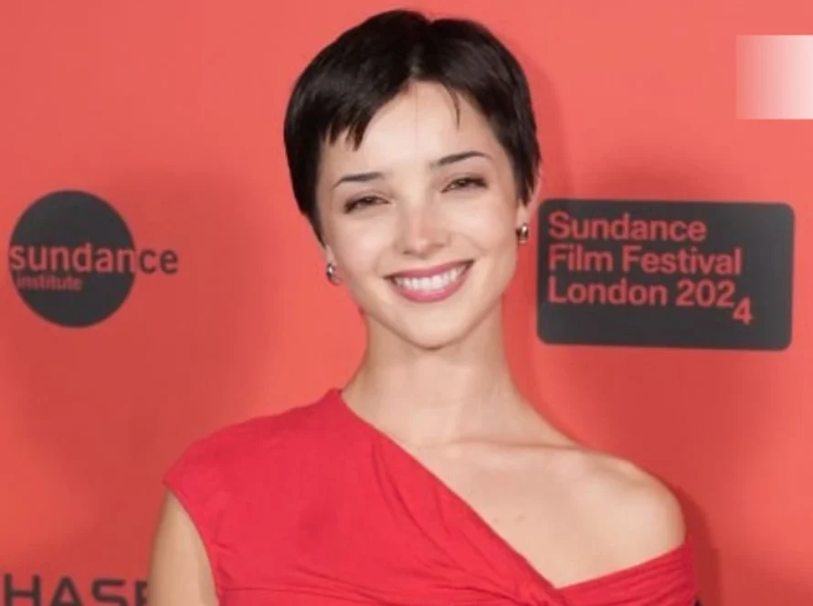 Jessica Reynolds Smile